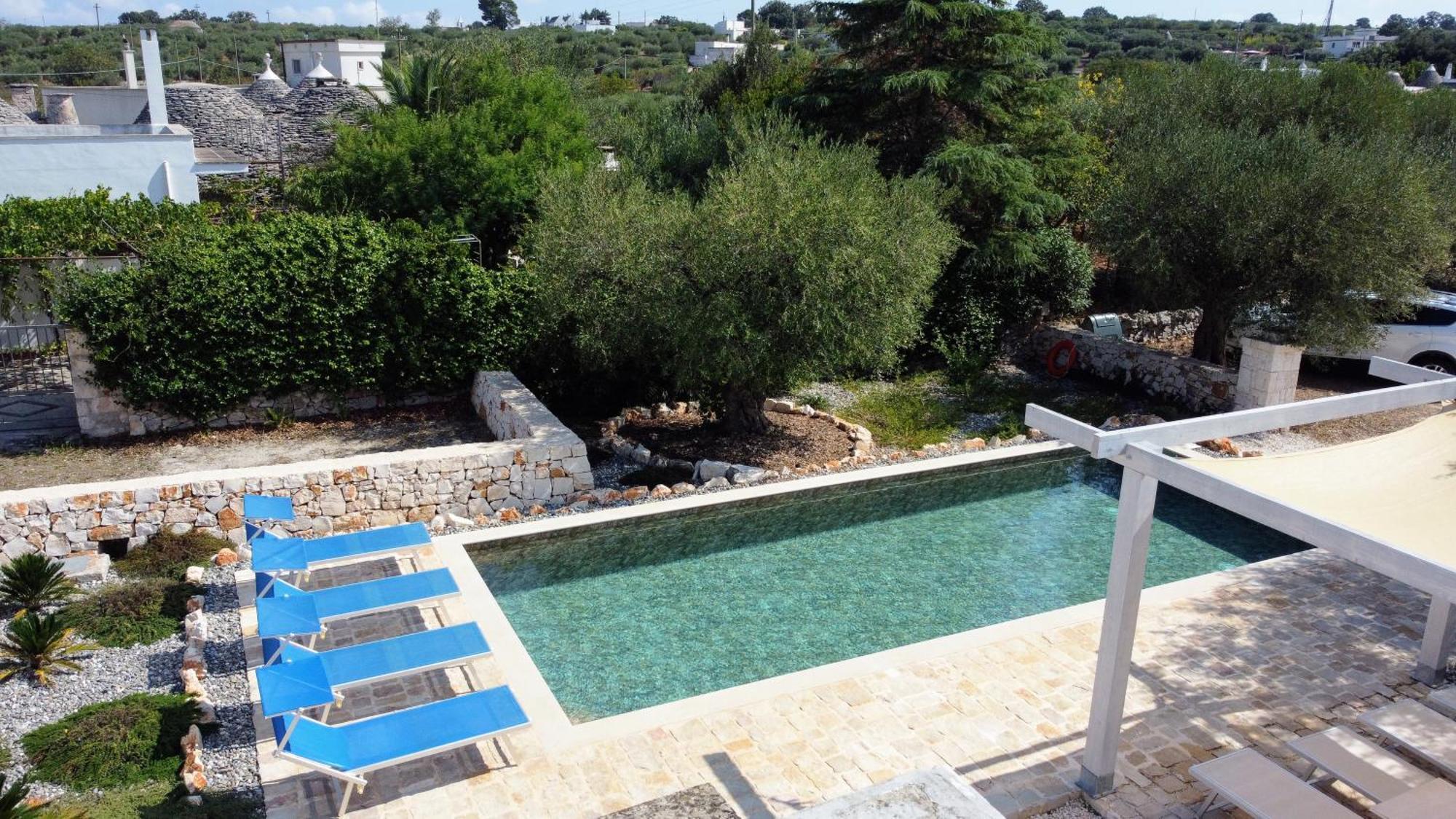 Villa With Trullo And Pool, Alberobello Exterior foto